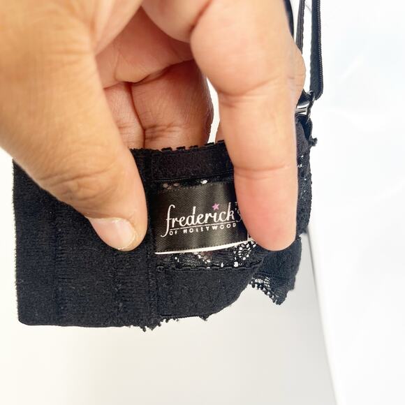 Fredericks Of Hollywood Womens Coquette Scalloped Mesh Lace‎ Bra Size 38D Black - Picture 6 of 7